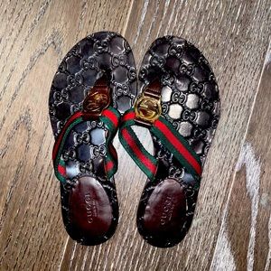 Gucci sandals size 35.